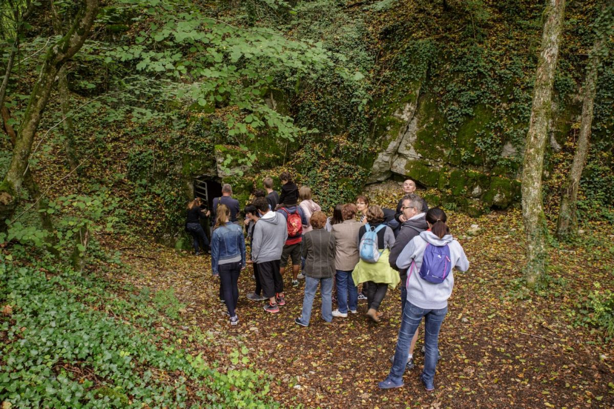 foret-mont-grotte-cravanche